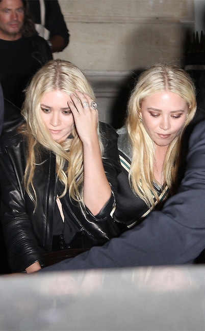Ashley Olsen, Mary-Kate Olsen, Paris Fashion Week, 2011